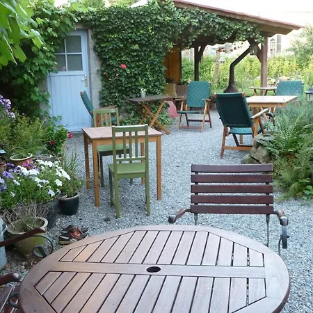 Les Soigneurs Bed & Breakfast